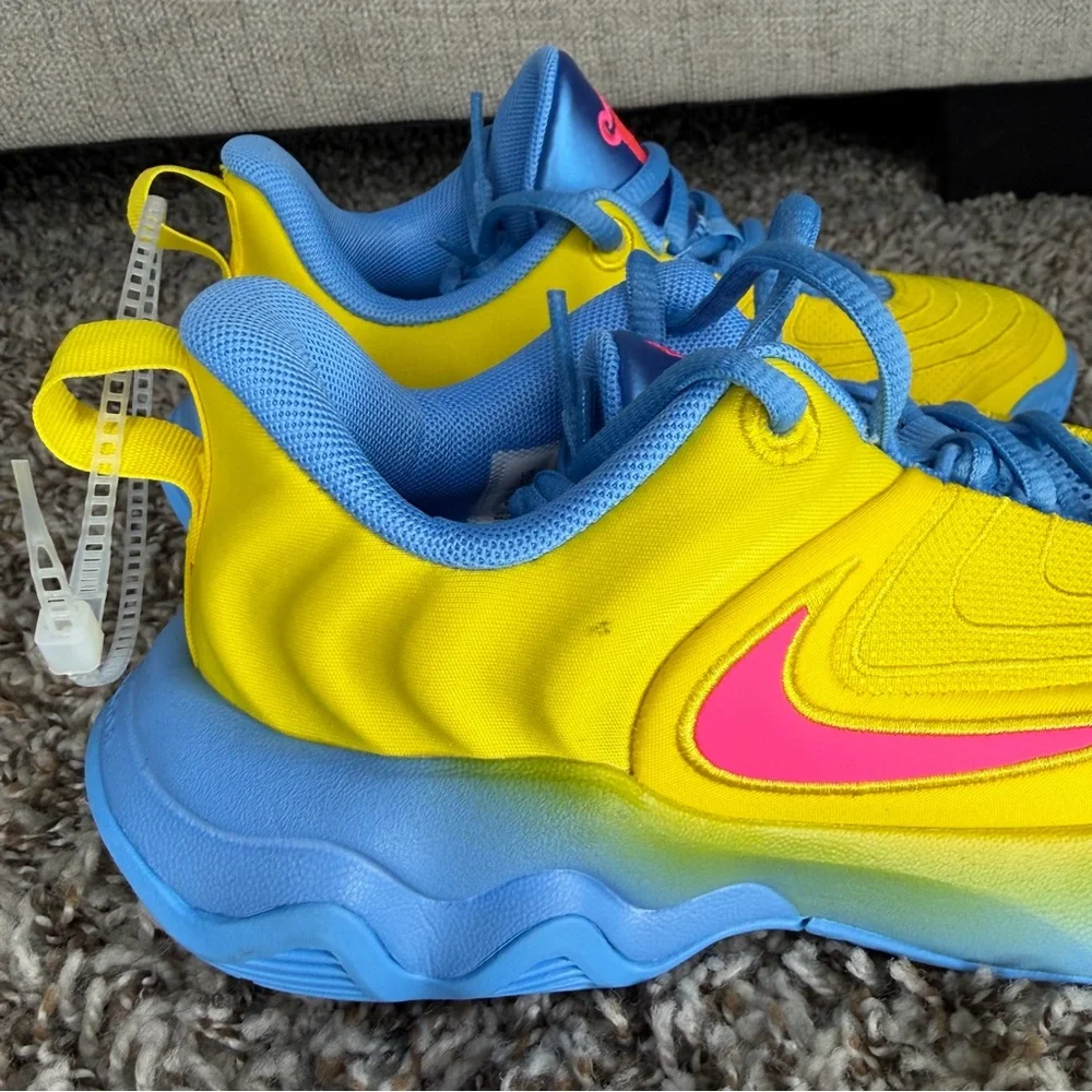 Nike Giannis Immortality 4 Yellow FZ6734-700 Size 1Y Basketball Sneakers